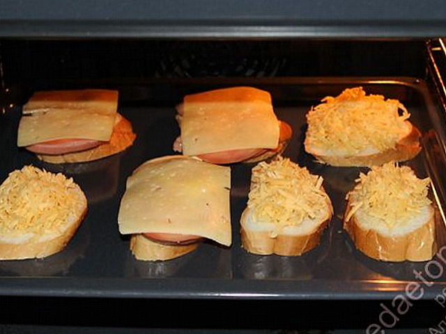 фото приготовления горячих бутербродов в духовом шкафу