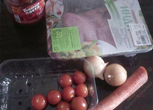 фото исходных продуктов для тушеной индейки с овощами