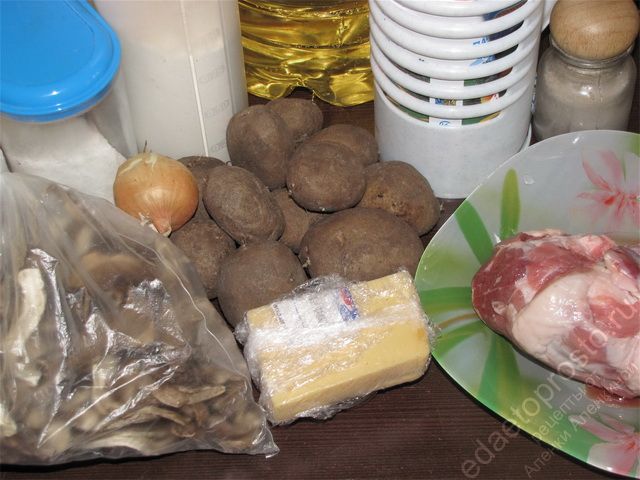 фото исходных продуктов для приготовления запеченной картошки с грибами