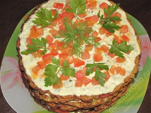 Украсить верх овощного торта, фото готового торта из кабачков