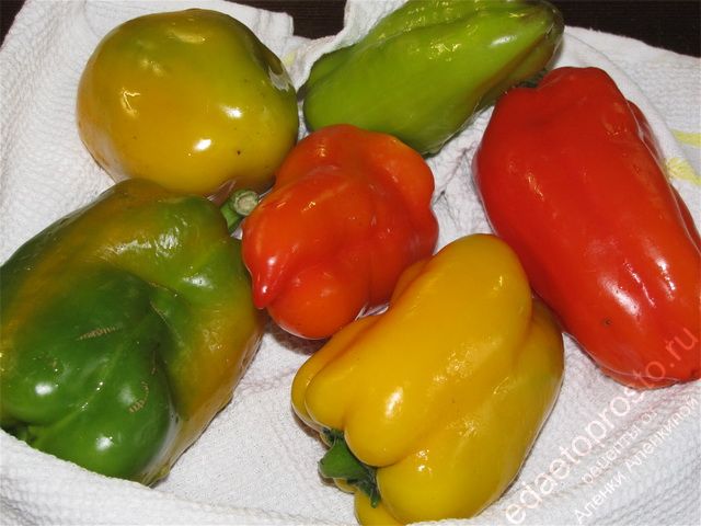 Двухцветный маринованный перец – кулинарный рецепт
