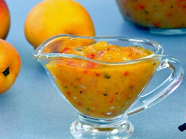 фото сладкого соуса из абрикосов