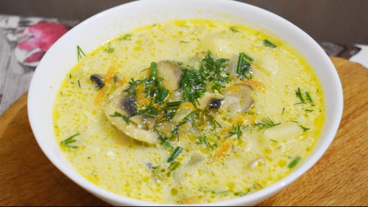 фото блюда Грибной суп с сыром 
