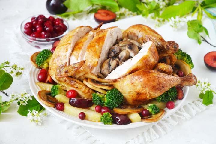 фото блюда Курица с говядиной и грибами 