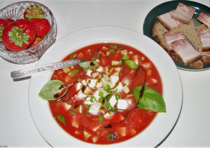 фото блюда Суп из томатного сока 