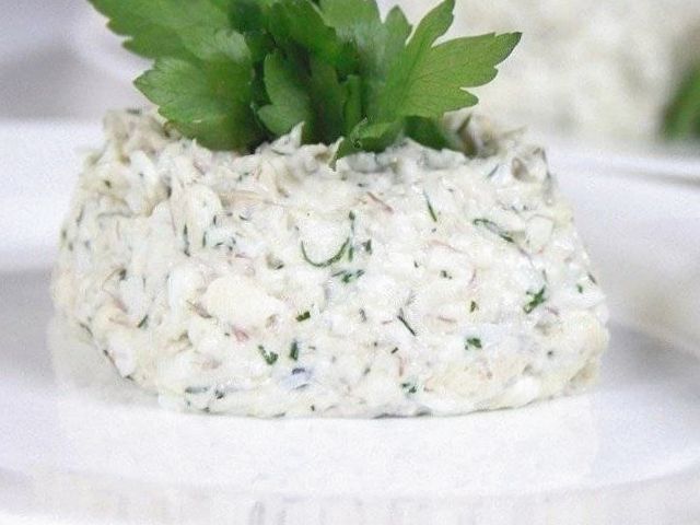 фото Рыбный белый салат