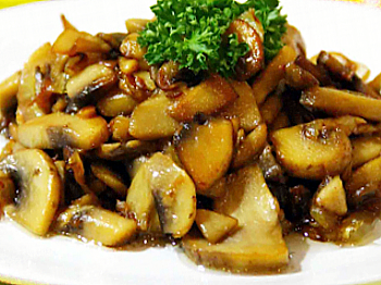фото к рецептам салатов с жареными грибами