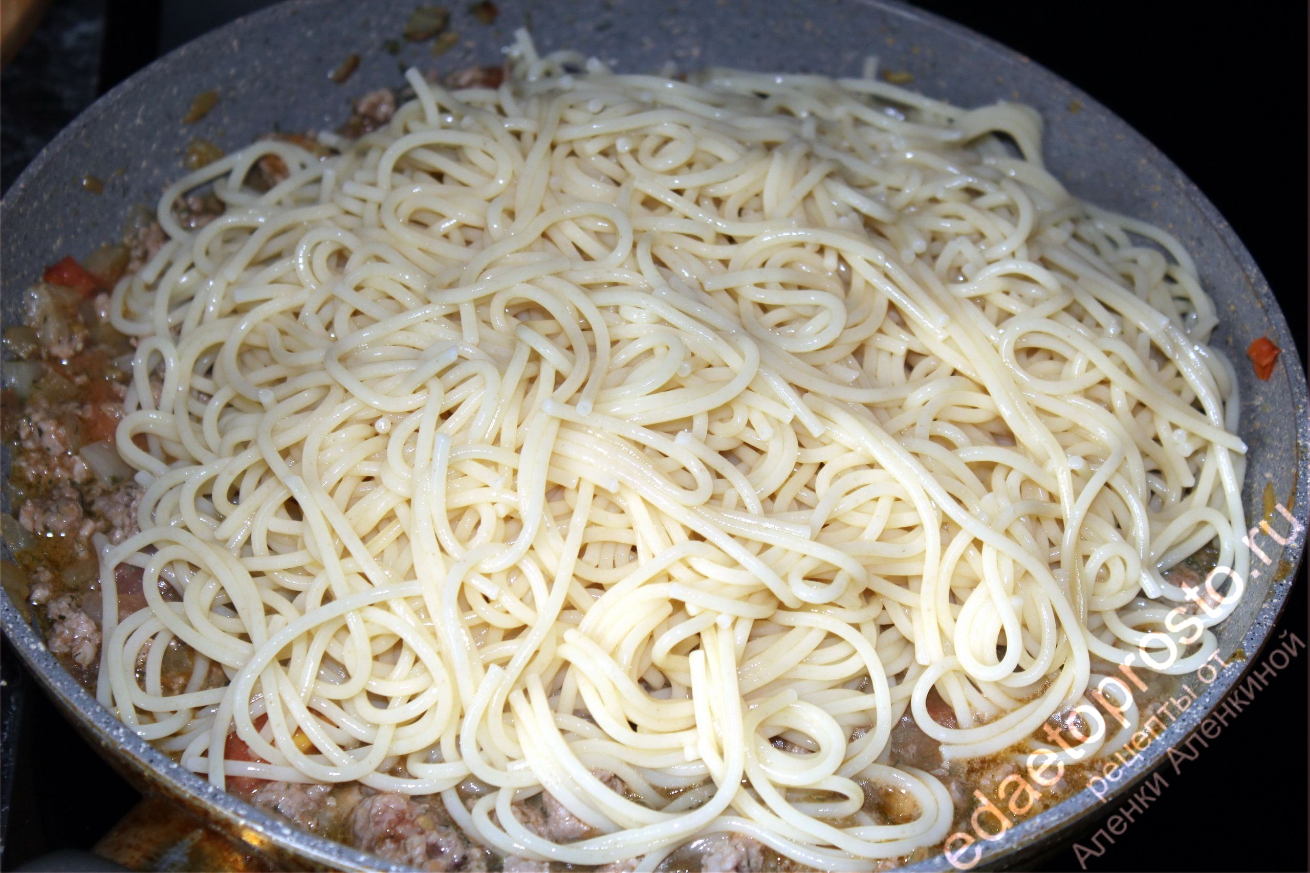 фото приготовления спагетти с фаршем