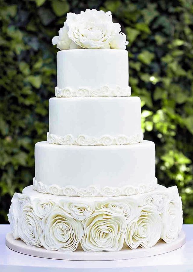 фото типичного свадебного торта