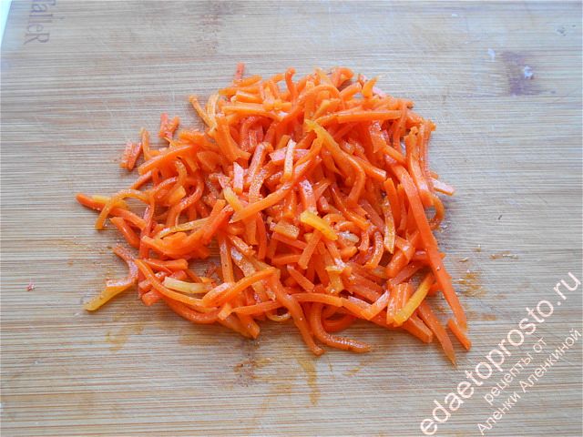 морковь по-корейски придаст пикантный вкус