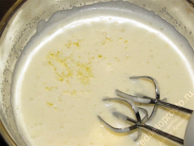 Добавить маргарин в тесто