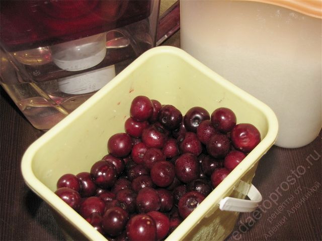 фото ингредиентов для приготовления компота из вишни на зиму