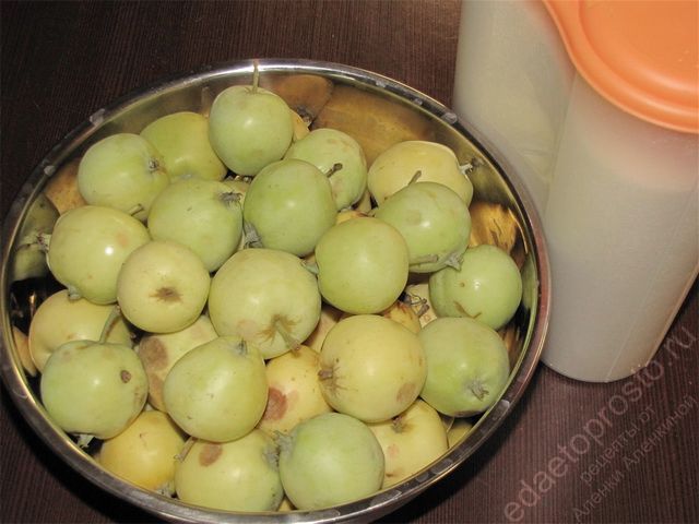 фото исходных продуктов для приготовления варенья-пятиминутки из яблок