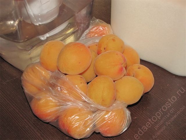 фото исходных продуктов для приготовления варенья из абрикосов