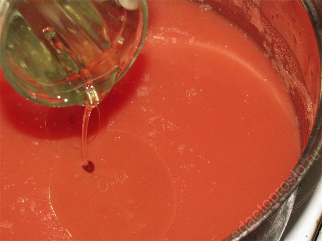 томатный сок и растительное масло