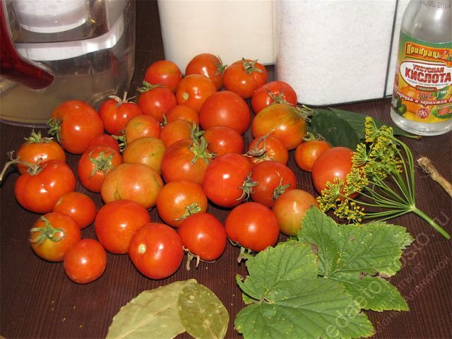 фото ингредиентов для приготовления маринованных помидоров черри