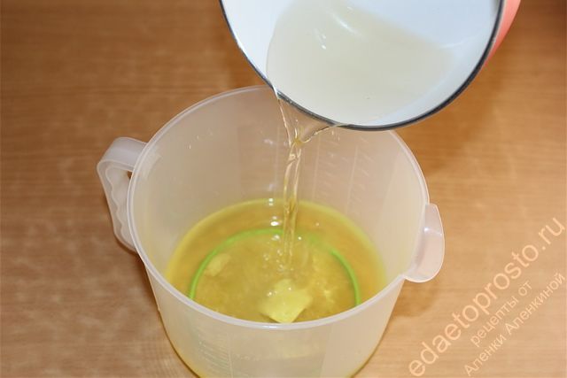 Готовый сироп добавить к лимонной водке, пошаговое фото  приготовления  ликера лимочелло