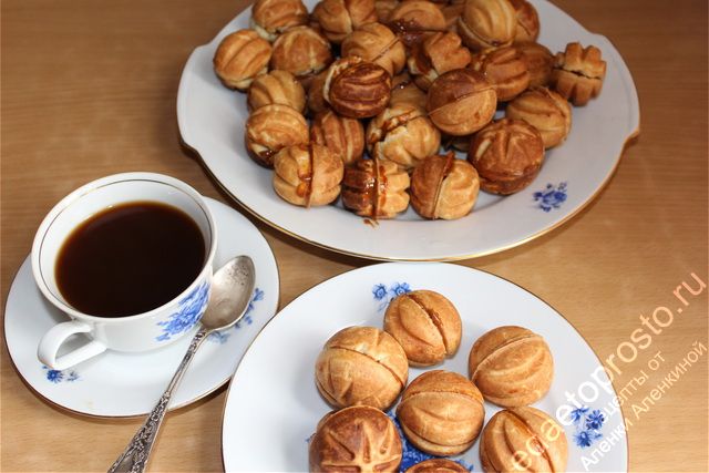 фото печенья орешки со сгущенкой к кофе