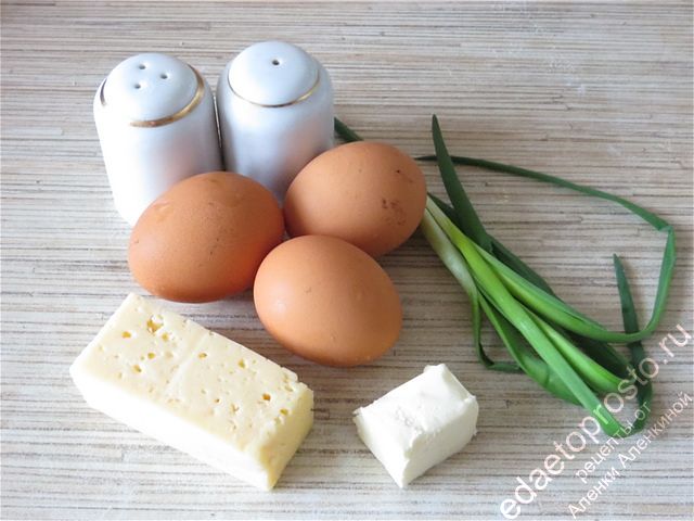 фото исходных продуктов для приготовления яичницы с сыром