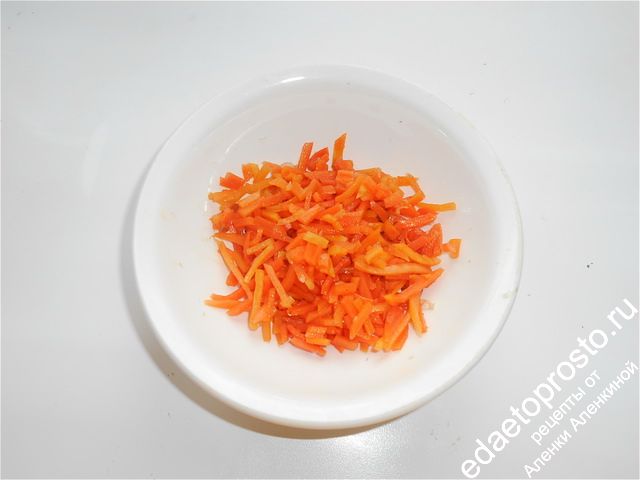 измельчаем морковь по-корейски