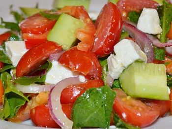 фото к рецептам салатов с томатами черри