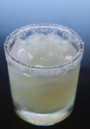 фото домашнего коктейля Маргарита в стакане