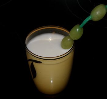 фото домашнего коктейля Пина Колада в бокале